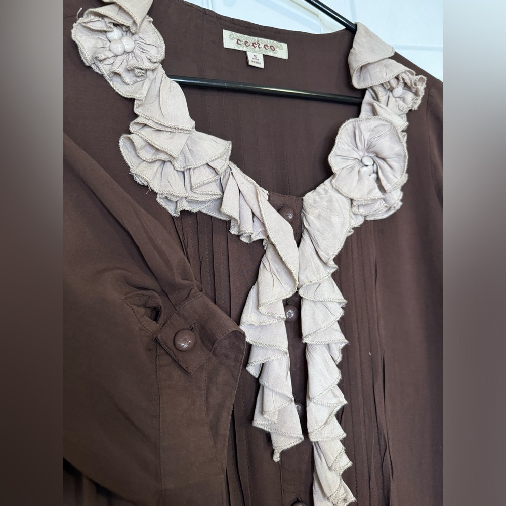 Cecico Ruffled Collar Blouse - Picture 5 of 5